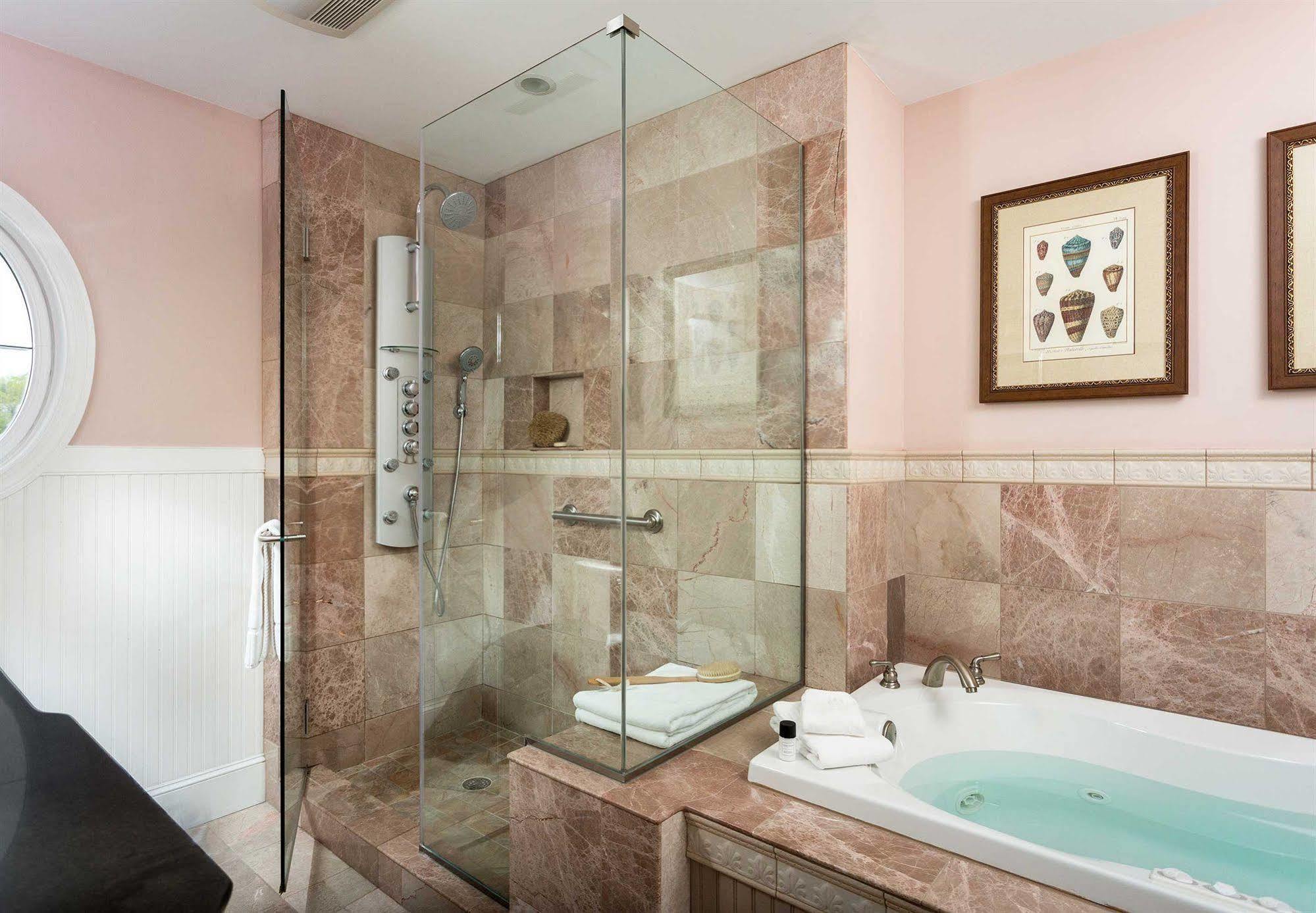 Grand Harbor Inn Кэмден Экстерьер фото